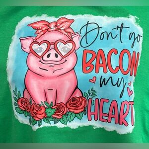 NEW Green T-shirt with Pig Graphic